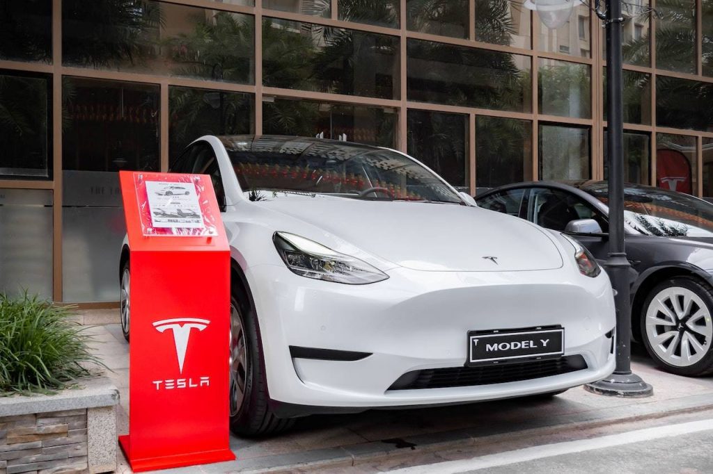 White Tesla Model Y - Electric Car Leasing